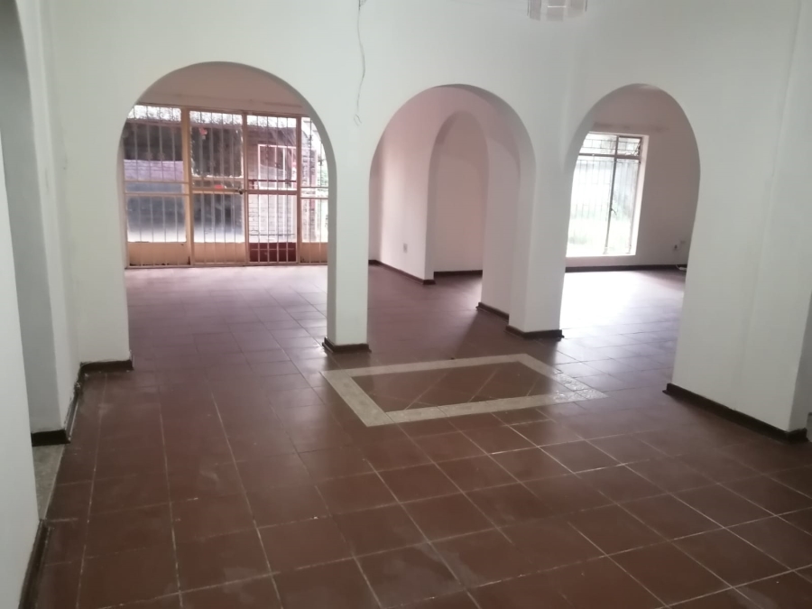 4 Bedroom Property for Sale in Geelhoutpark North West